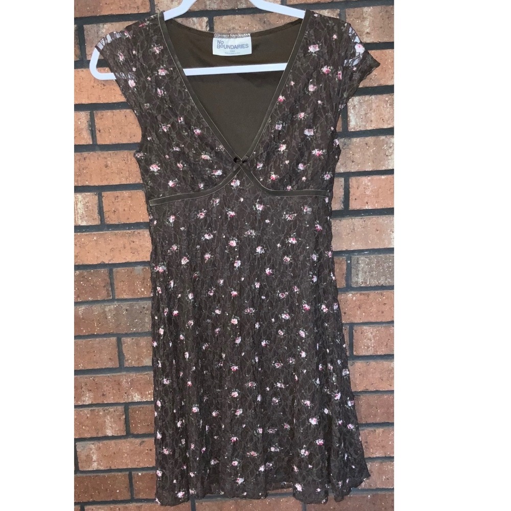 No Boundaries Brown Floral Lace Mini Dress‎ V-Neck Velvet Trim Y2K Small 4/6